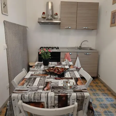 Brown'S House *
